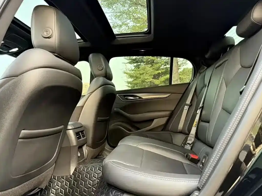 Cadillac CT5 — миниатюра 9