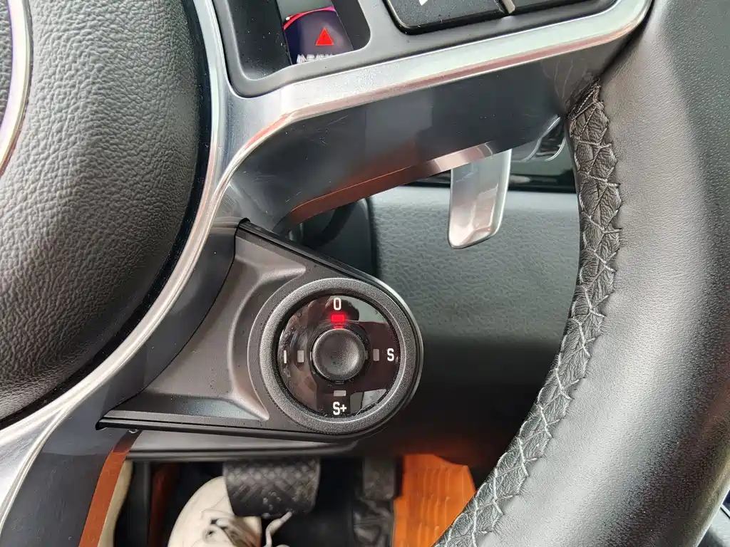 Porsche Cayenne — миниатюра 20