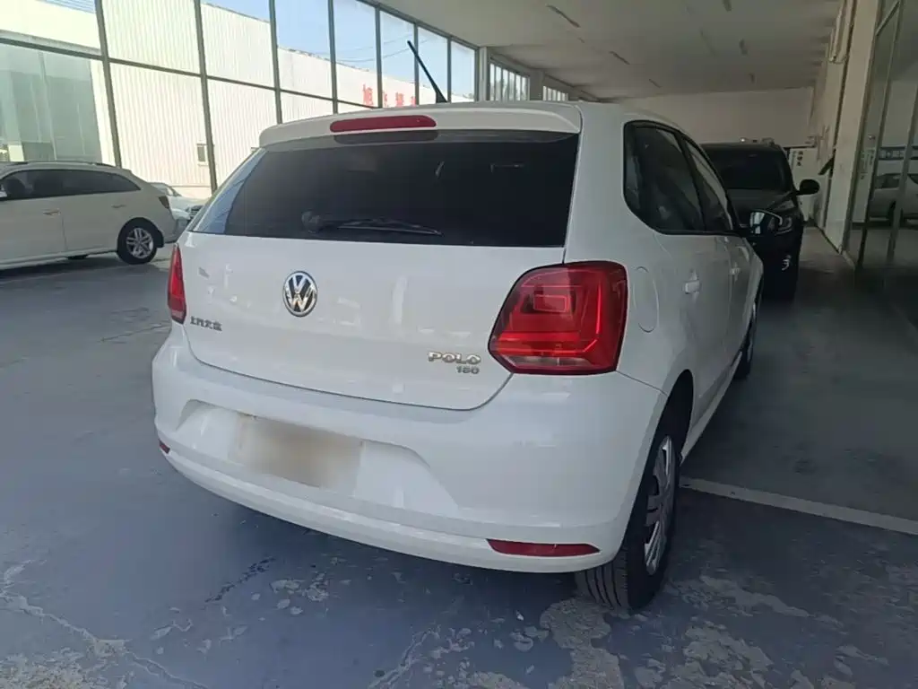 Volkswagen Polo — миниатюра 7