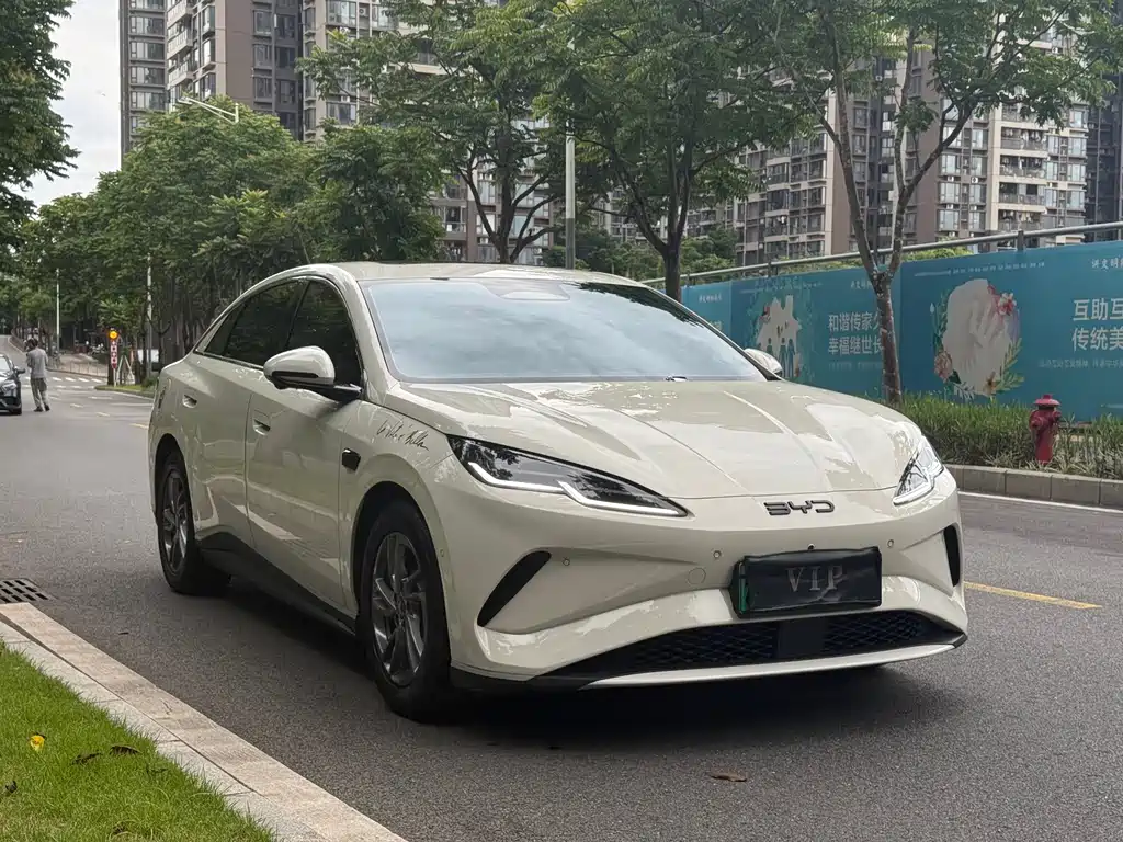 BYD Seal 06 06 2025 EV 545KM Premium
