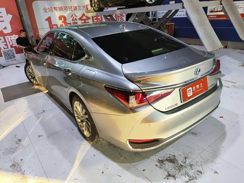 Lexus ES — миниатюра 8