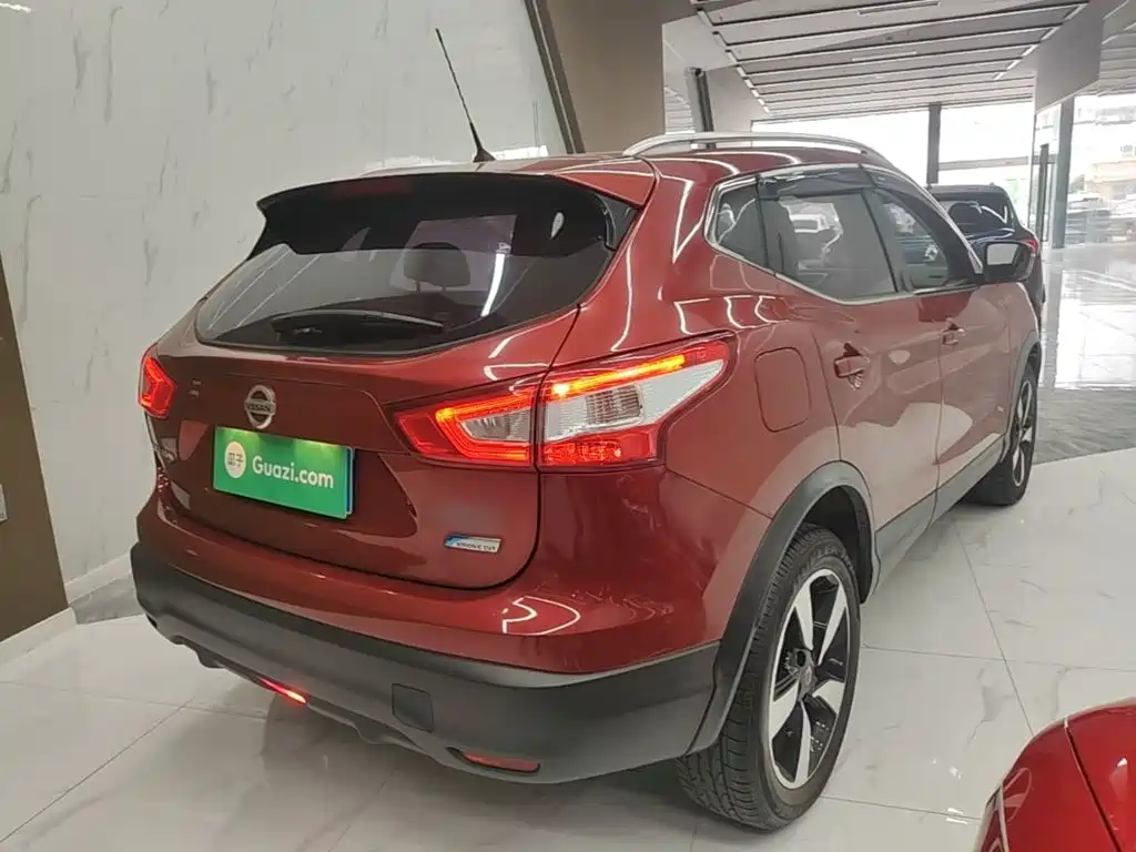 Nissan Qashqai — миниатюра 7
