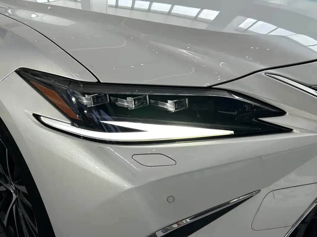 Lexus ES — фотографии объявления, Фото 26