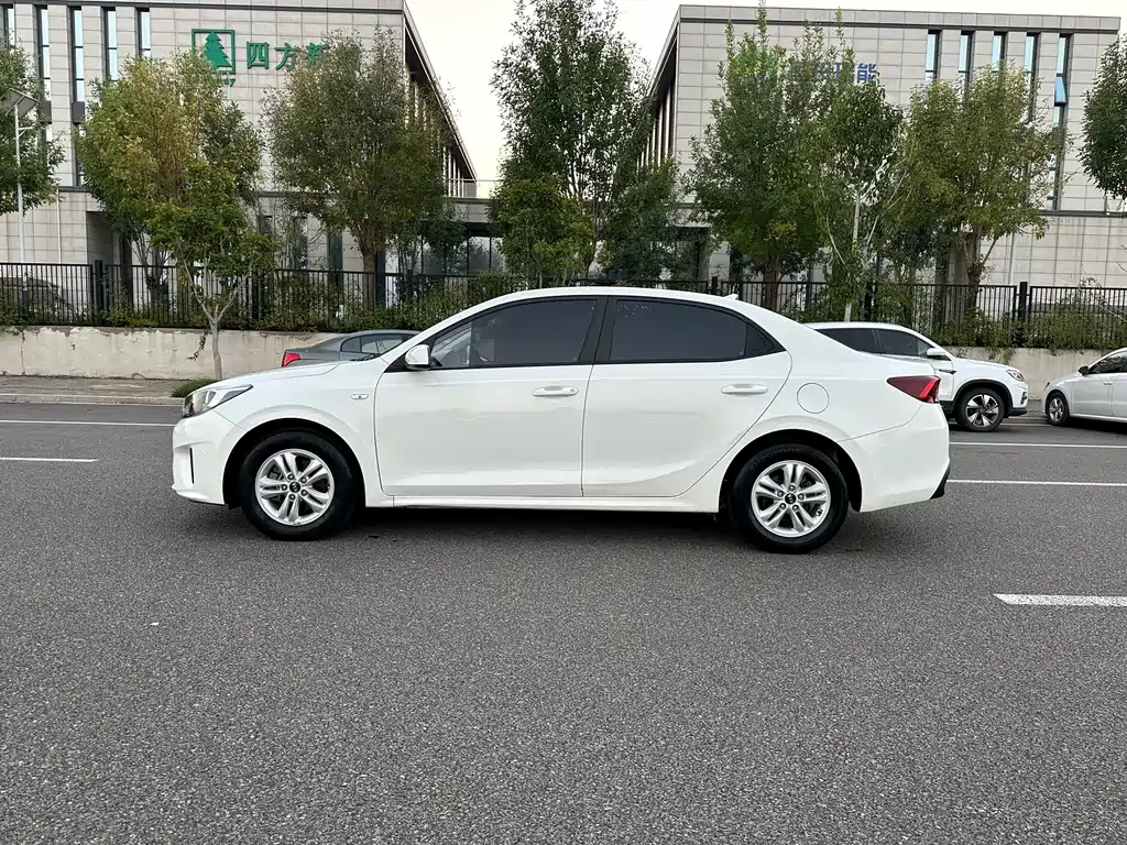 Kia Forte — миниатюра 4
