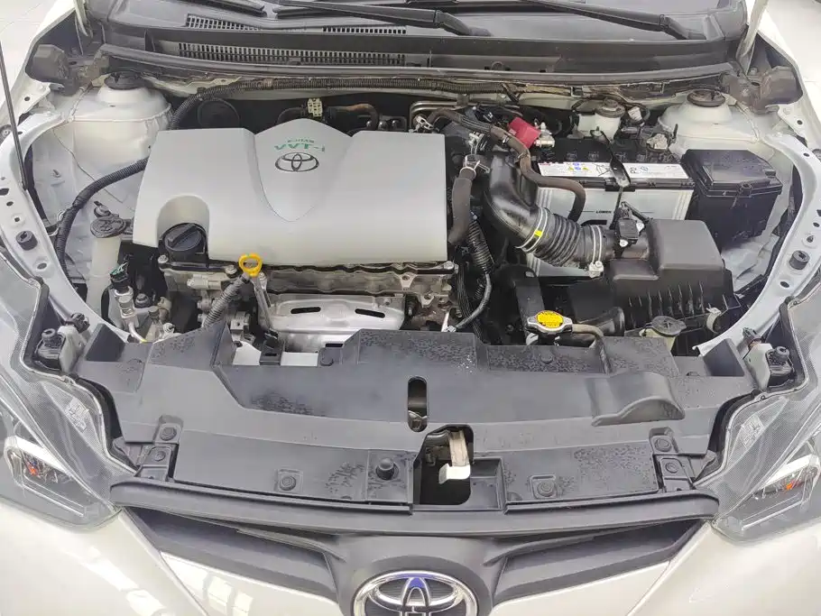 Toyota Yaris L — миниатюра 10