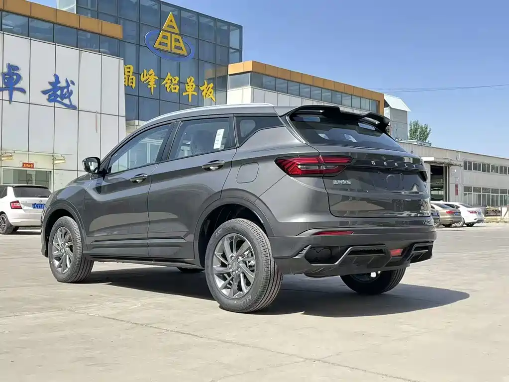 Geely Binyue — миниатюра 7