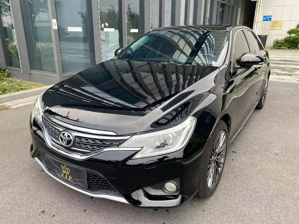 Toyota Reiz