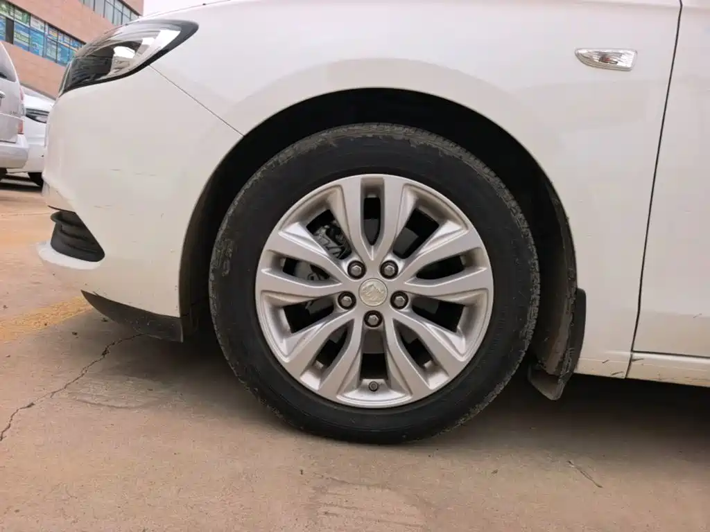 Buick Excelle — миниатюра 23