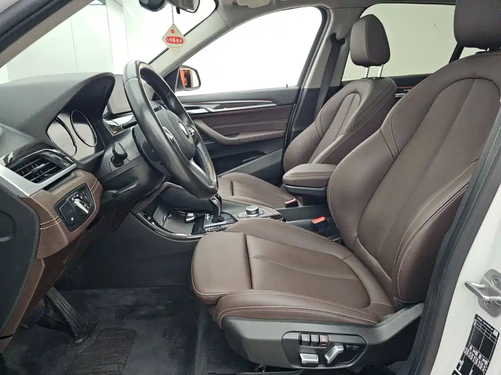 BMW X1 — миниатюра 7