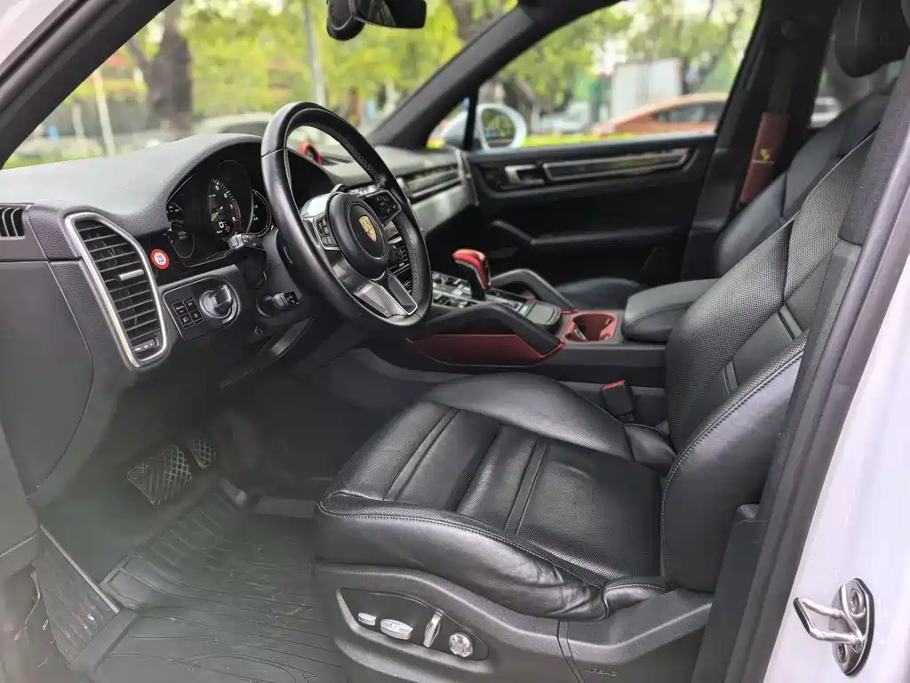 PORSCHE CAYENNE NEW ENERGY