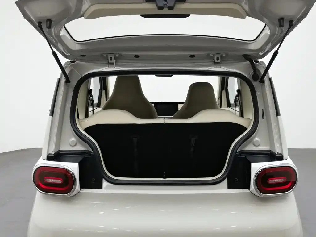 Wuling MINIEV — миниатюра 16
