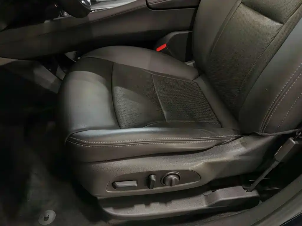 Buick Enclave — миниатюра 20