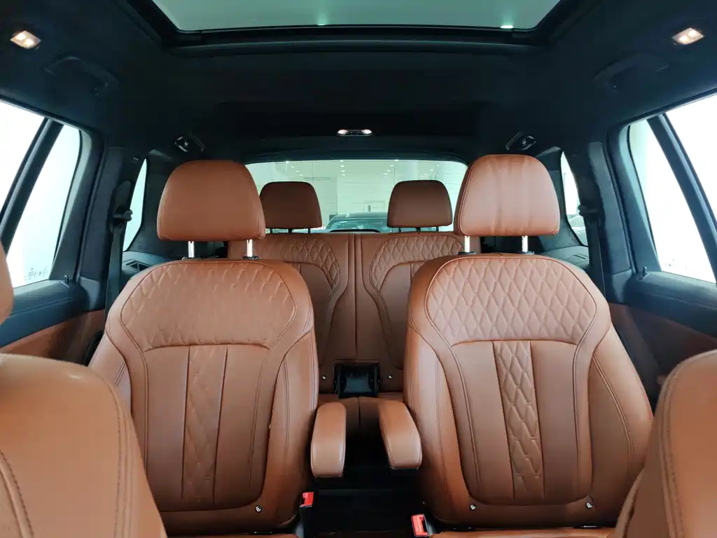 BMW X7 — миниатюра 8