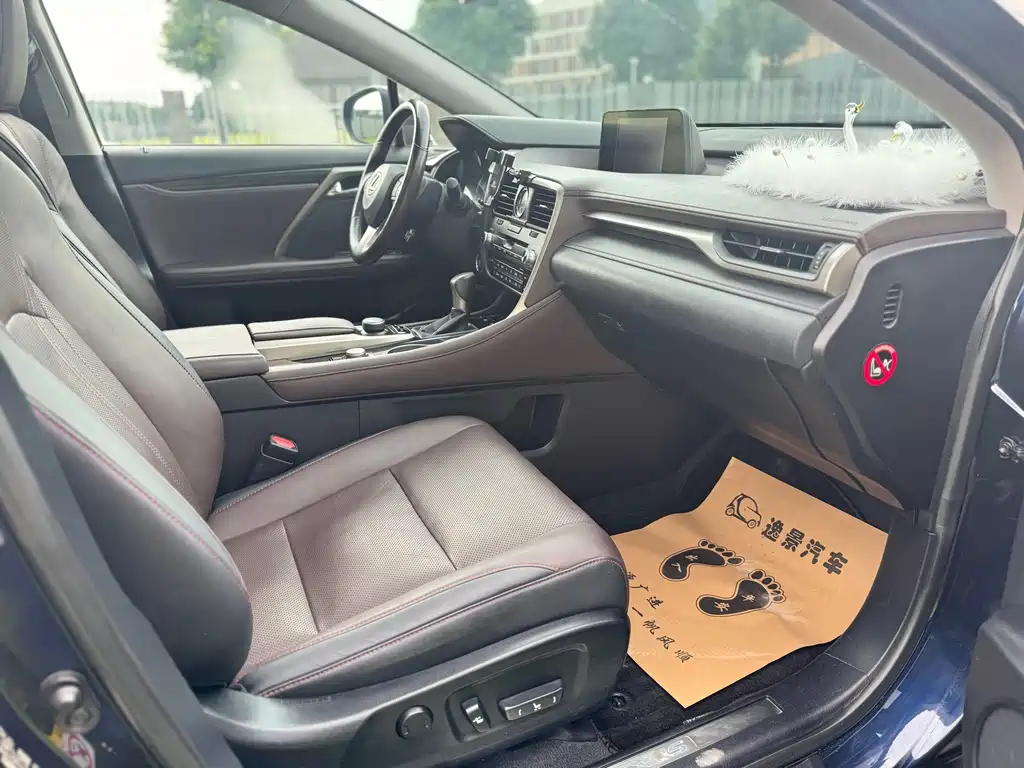 Lexus RX — миниатюра 10