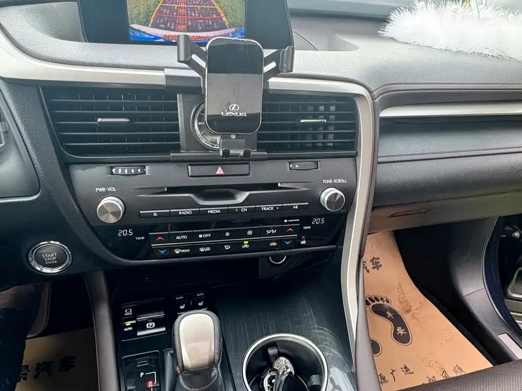 Lexus RX — миниатюра 15