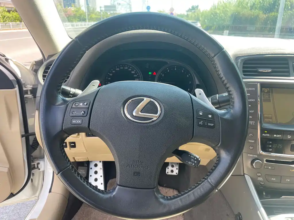 Lexus IS — миниатюра 19