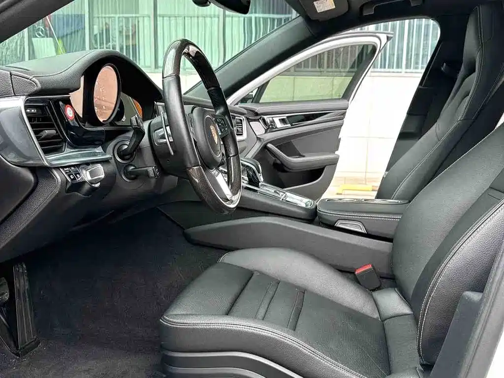 Porsche Panamera — миниатюра 9