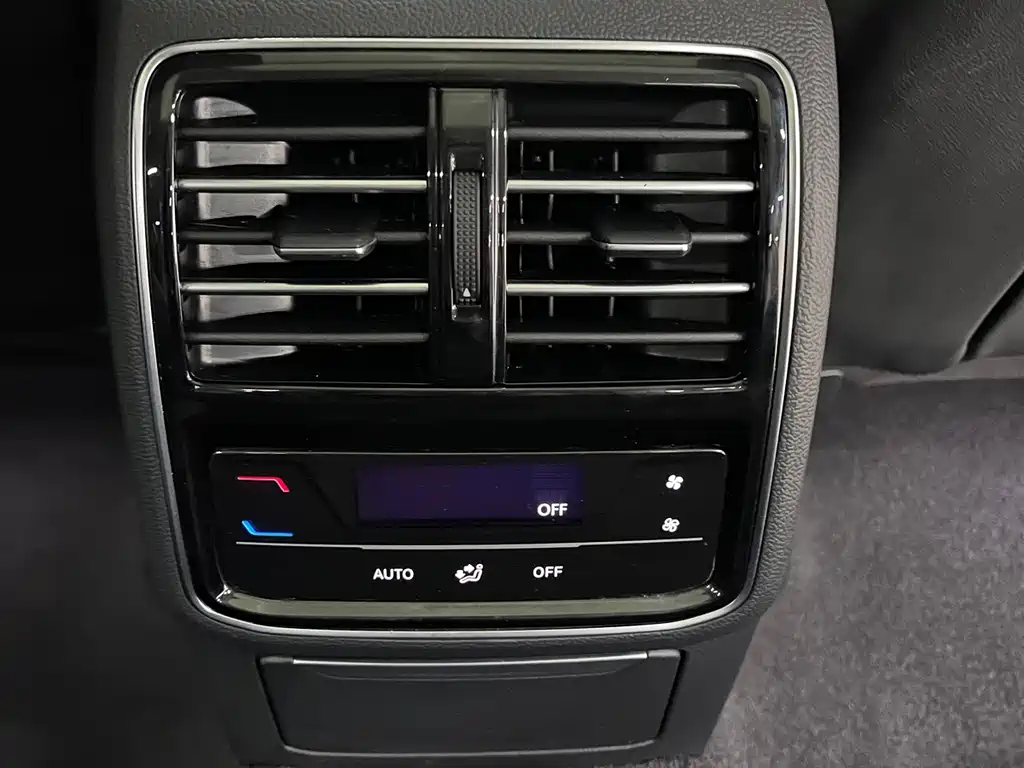 Volkswagen Magotan — миниатюра 6