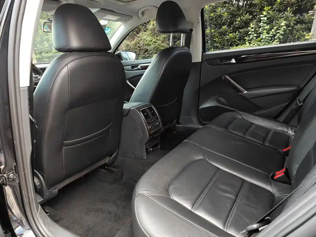 Volkswagen Passat — миниатюра 6