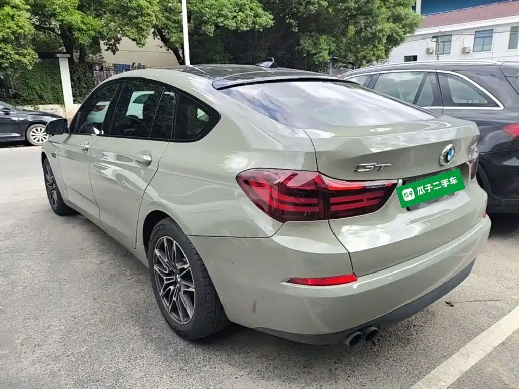 BMW 5 Series GT — миниатюра 5