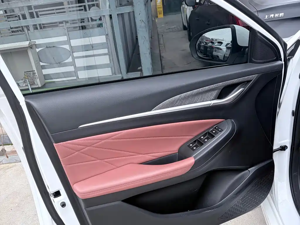 Changan Eado — миниатюра 3