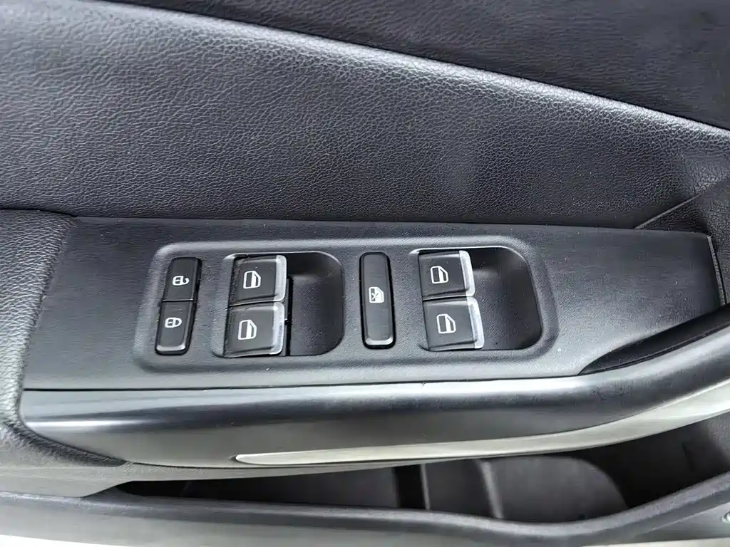 Chery Arrizo 5 — миниатюра 9