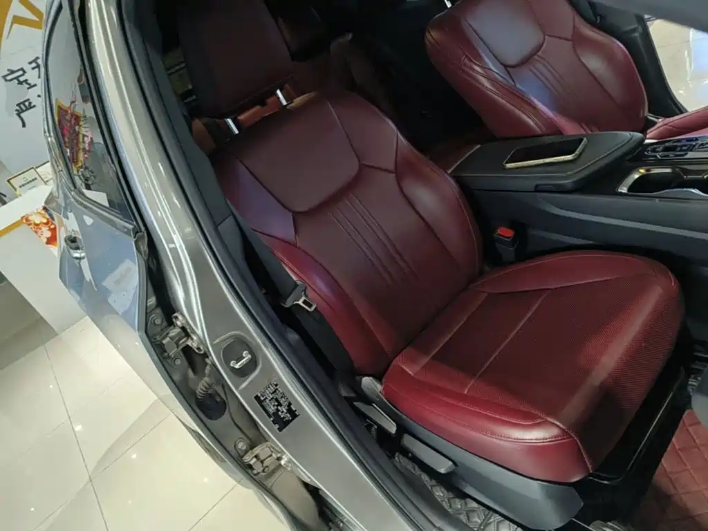 Lexus NX — миниатюра 25