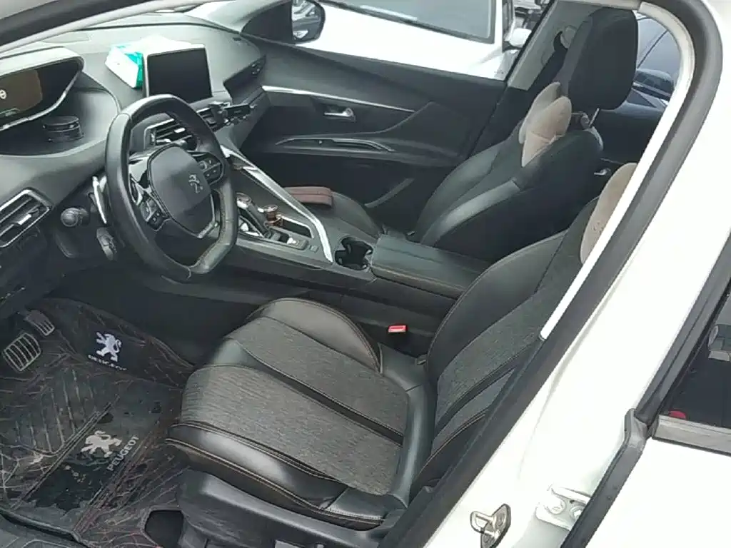 Peugeot 4008 — миниатюра 15