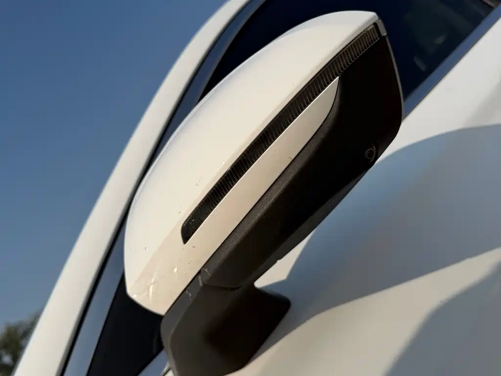 Geely Emgrand — миниатюра 6