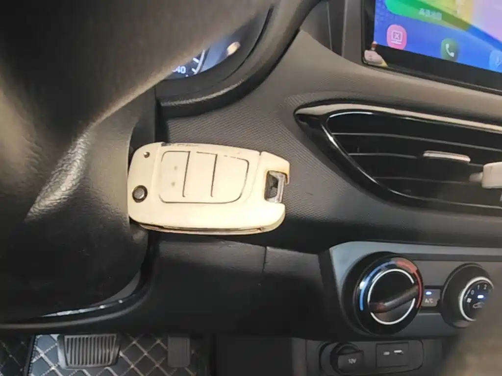 Hyundai Elantra — миниатюра 9