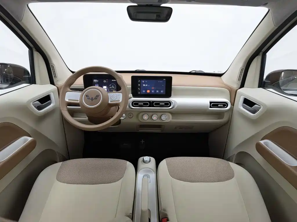 Wuling MINIEV — миниатюра 5