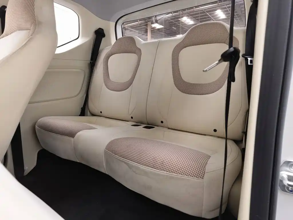 Wuling MINIEV — миниатюра 15