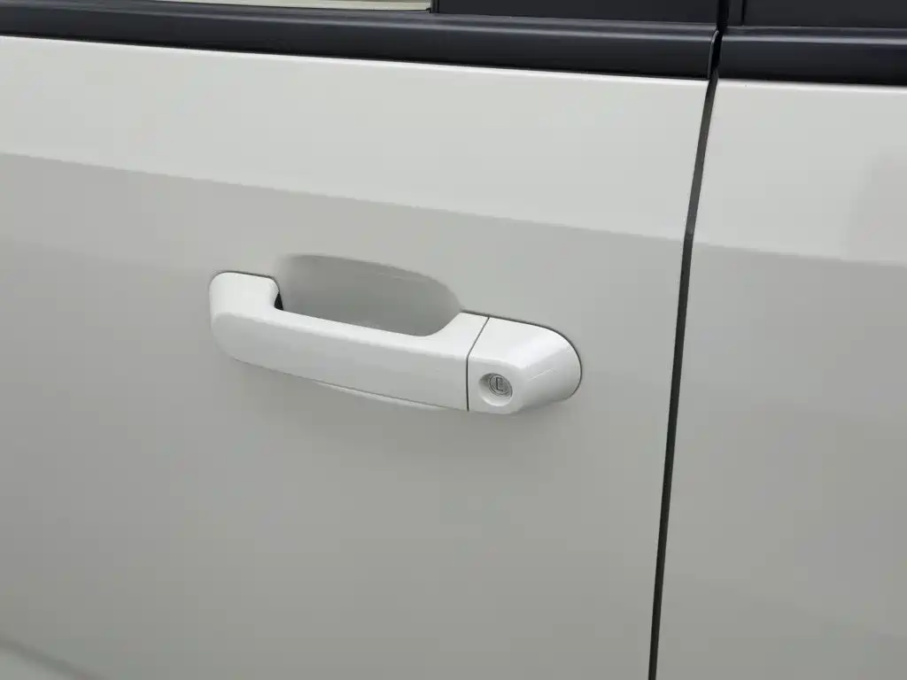 Wuling MINIEV — миниатюра 18