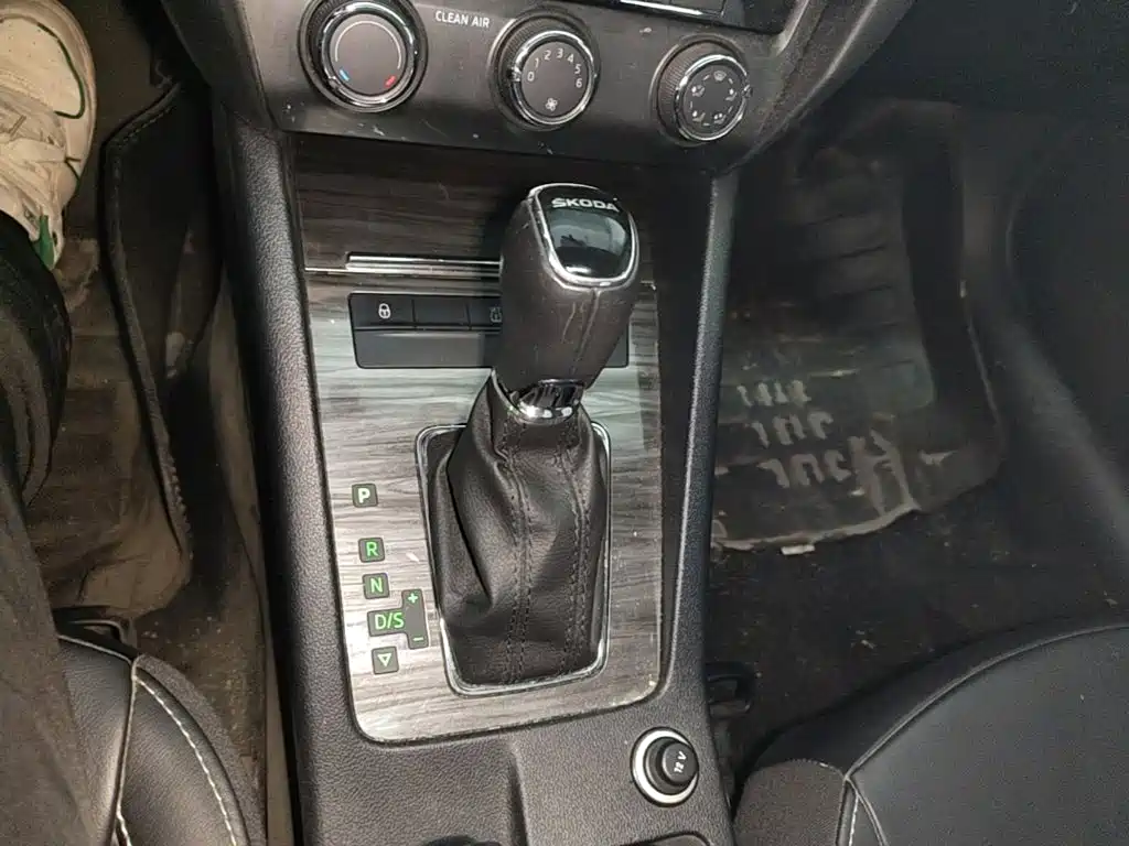 Skoda Octavia — миниатюра 14