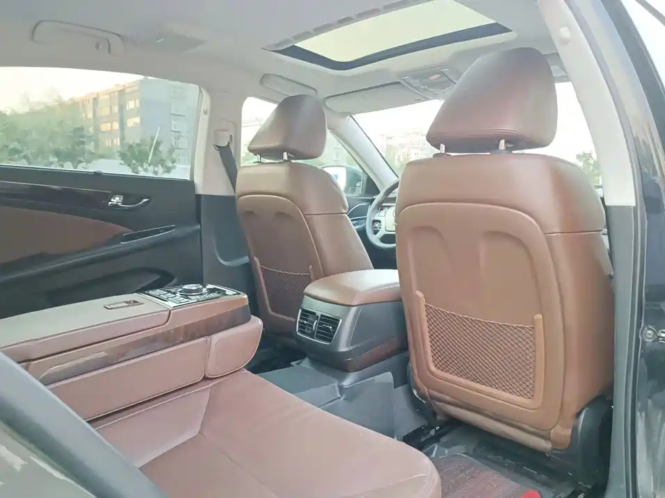 Hongqi Hongqi H7 — миниатюра 14