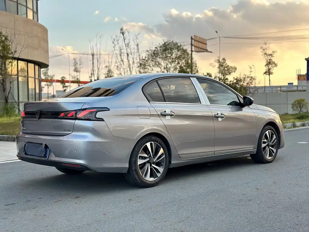 Peugeot 408 — миниатюра 9