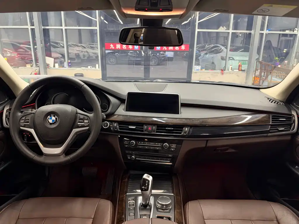 BMW X5 (Import) — миниатюра 6