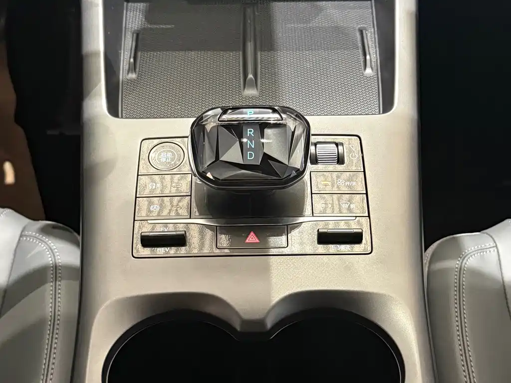 BYD Qin PLUS — миниатюра 12