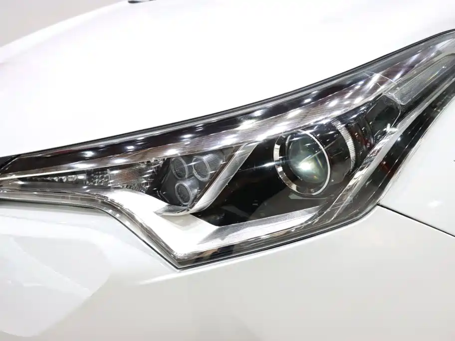 Toyota IZOA — миниатюра 7