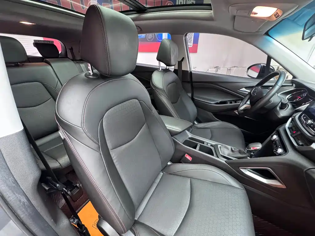 Chevrolet Volando — миниатюра 18
