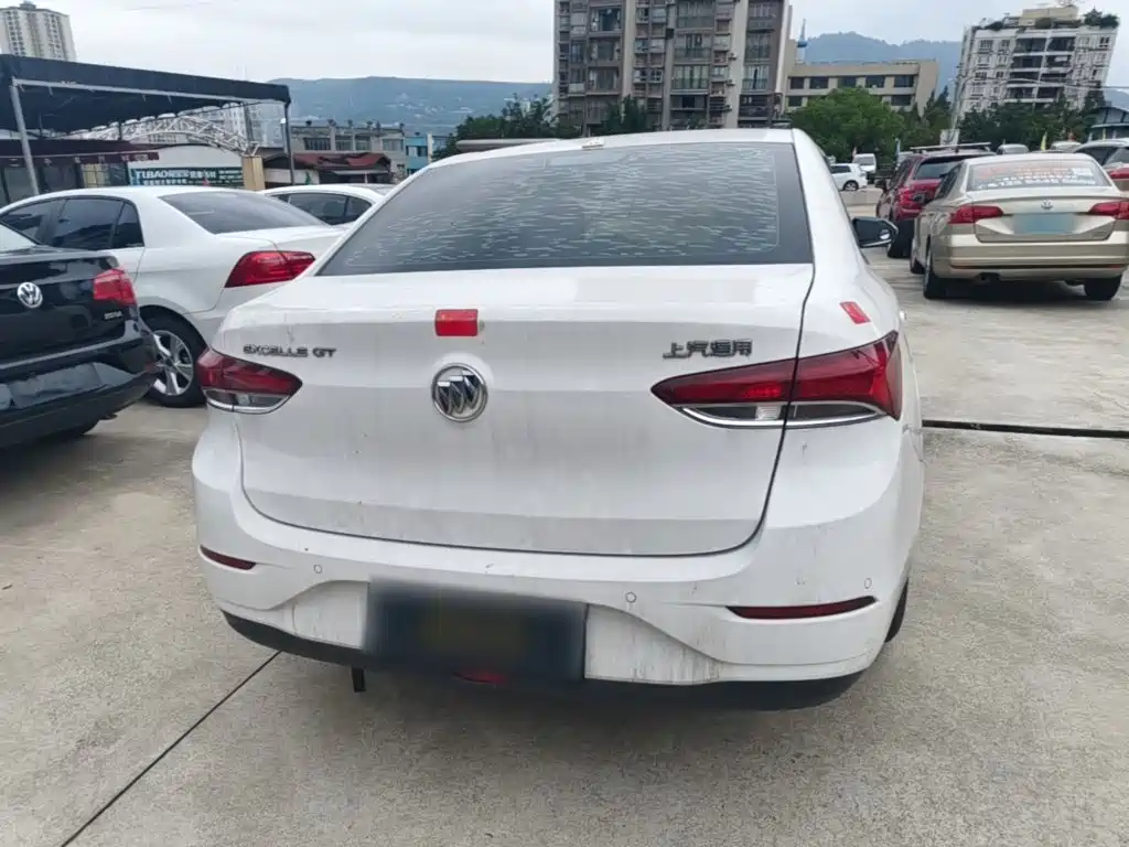 Buick Excelle — миниатюра 6