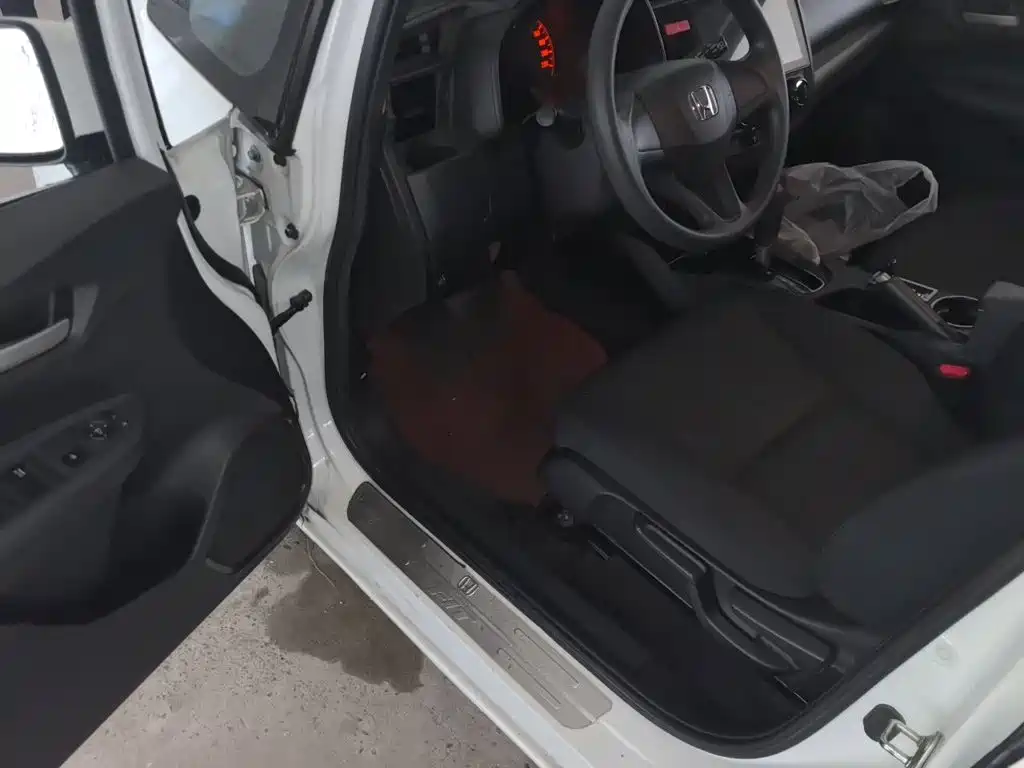 Honda Fit — миниатюра 14