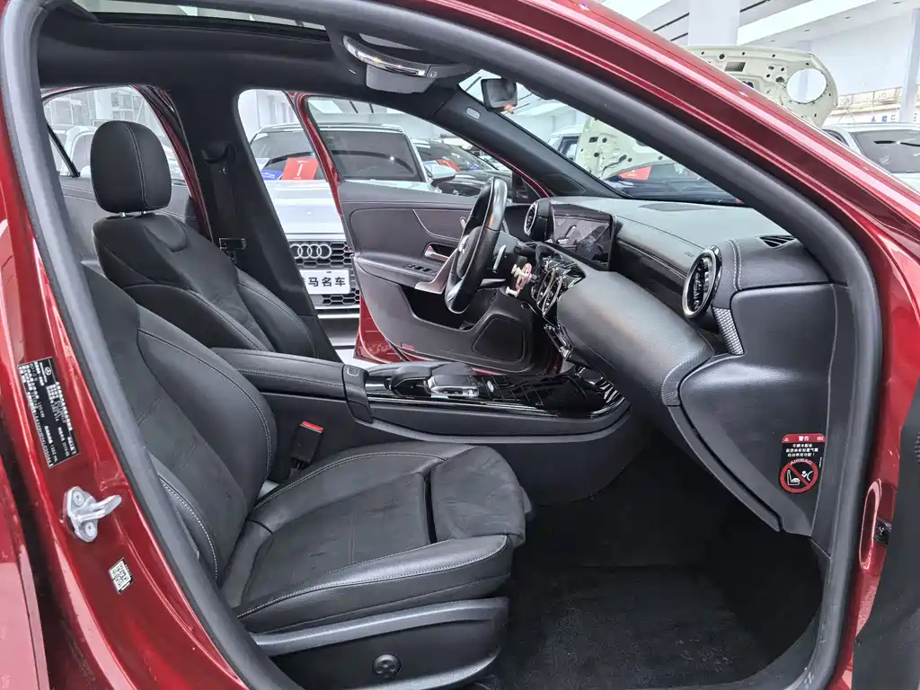 MERCEDES-BENZ A CLASS