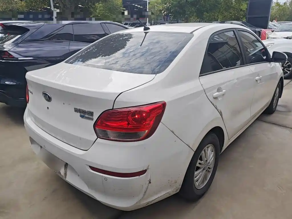 Kia Huanchi — миниатюра 7