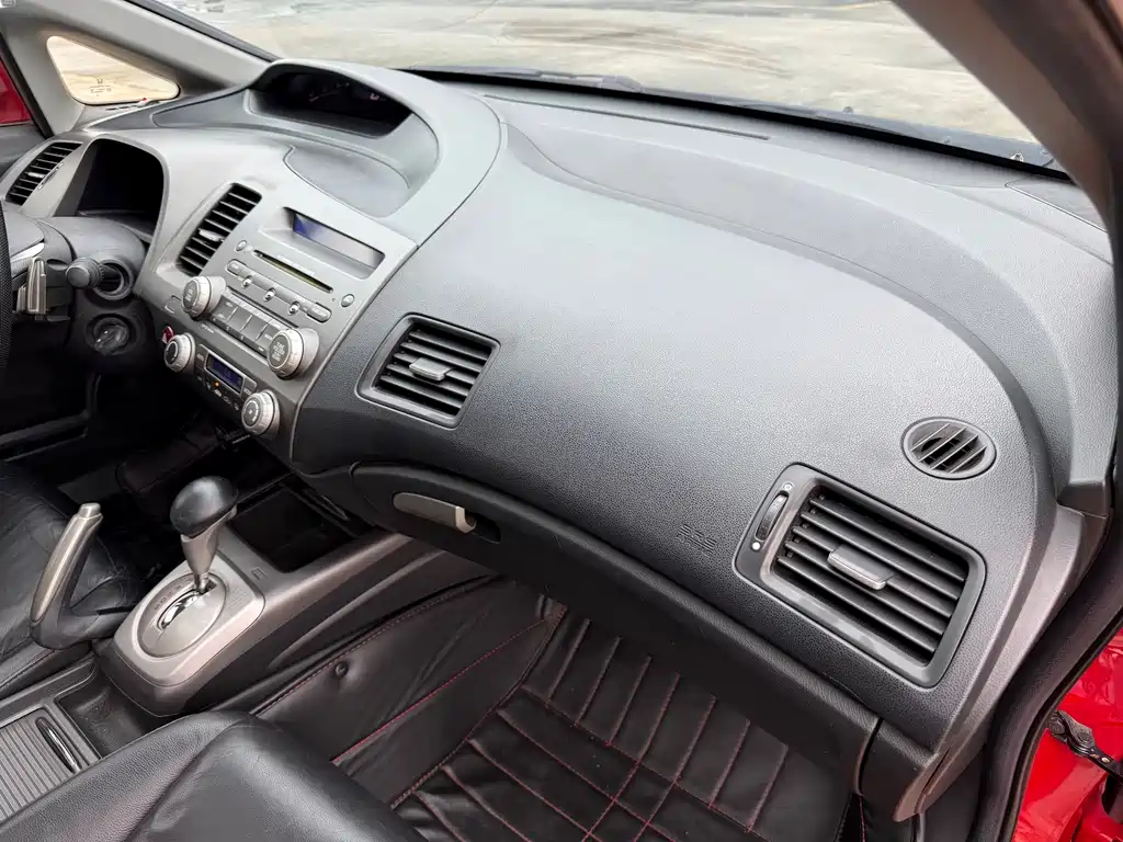 Honda Civic — миниатюра 18