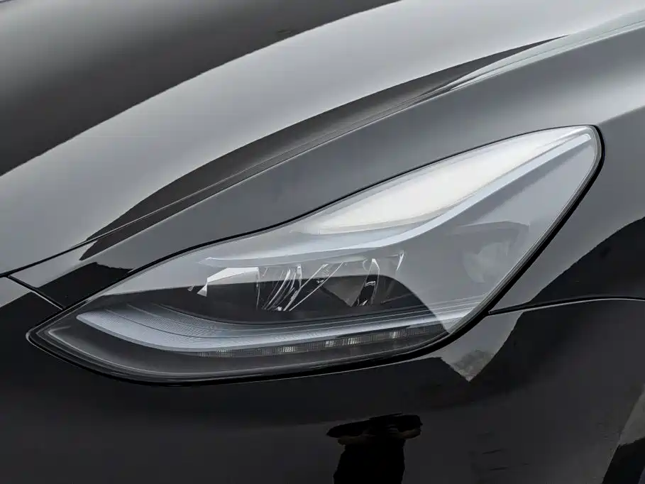 Tesla Model Y — миниатюра 23