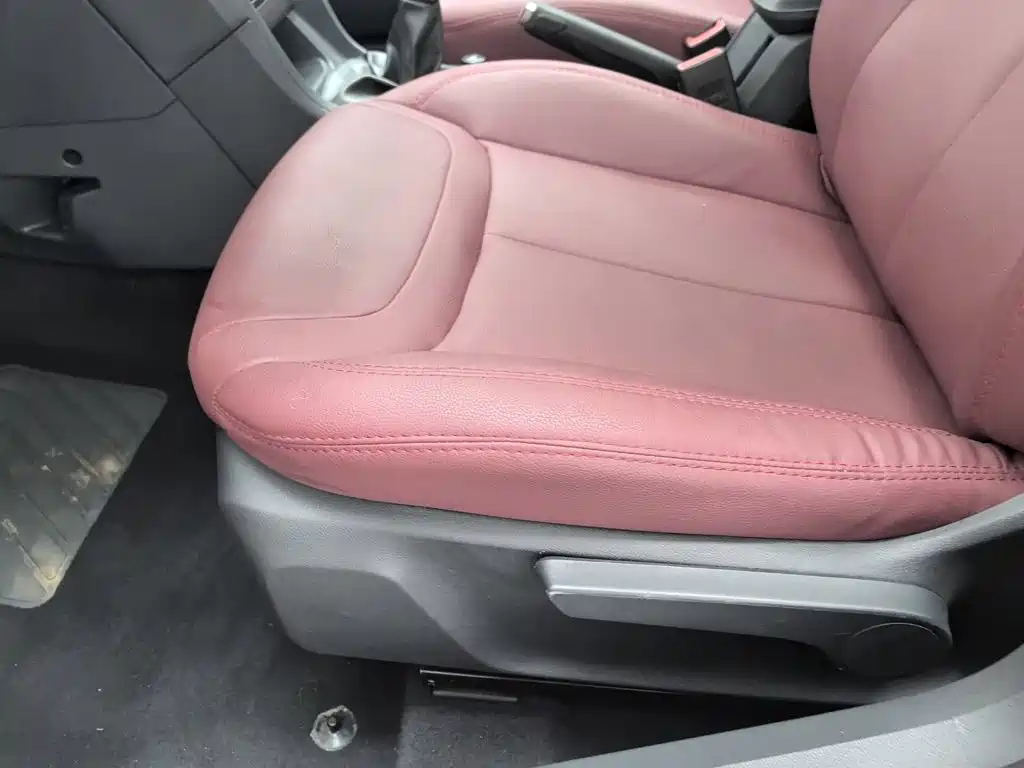 Peugeot 308 — миниатюра 20