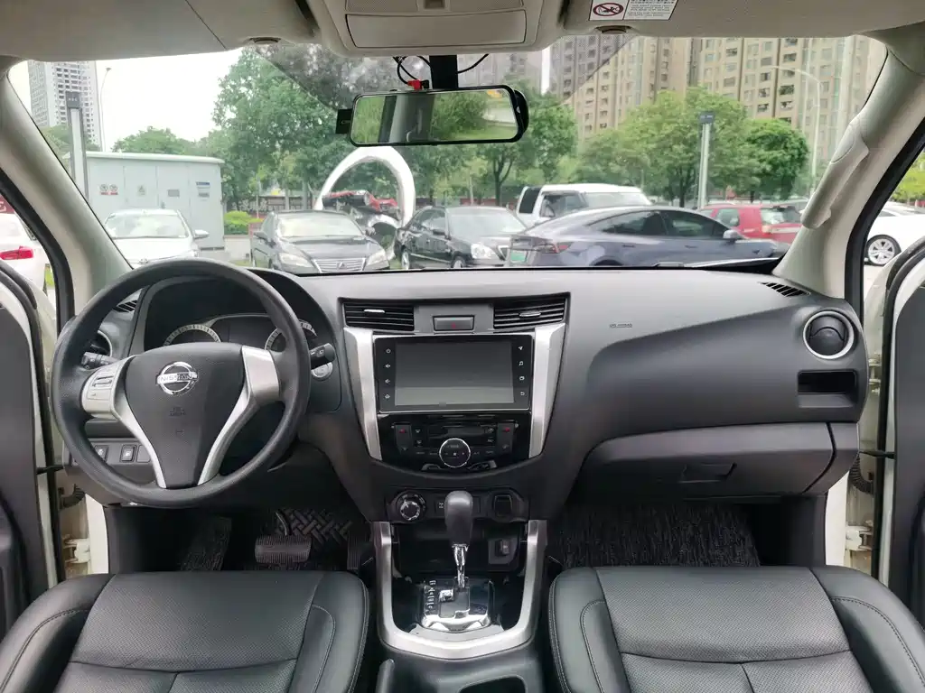 Nissan Terra — миниатюра 9