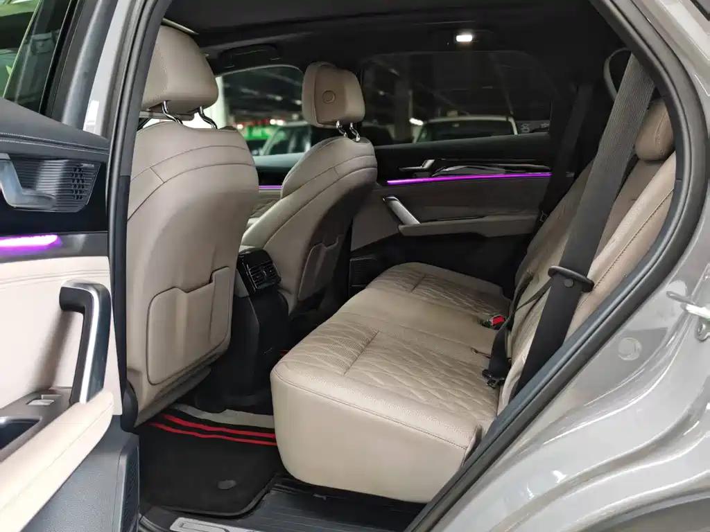 BYD Tang New Energy — миниатюра 8