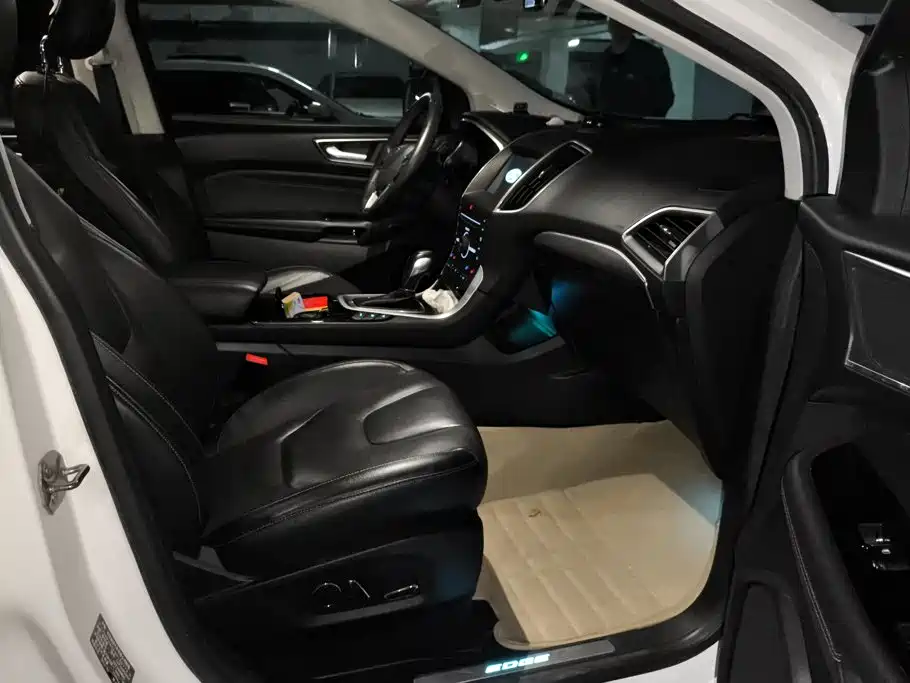 Ford Edge — миниатюра 8
